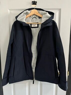 DOCKERS // Dark Navy Blue Hooded Nylon Jacket with Patterned Lining // Size M